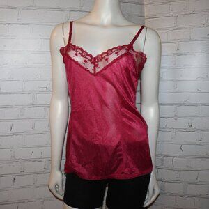 Vintage Rose Pink Fortune Size 1x Lace Undershirt